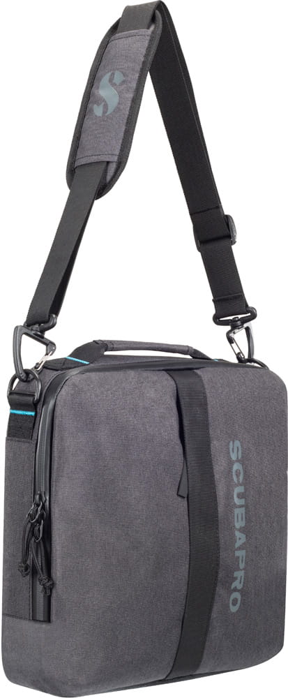 Definition-Reg-10_3-4-right-front_final Scubapro Definition Reg 10 Atemreglertasche