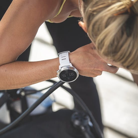suunto-d5-white-on-wrist-02 Suunto D5 Tauchcomputer